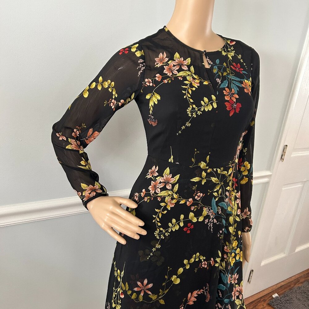 Tommy Hilfiger Black Floral W/Sheer Sleeve Midi Dress NWT Size 2P